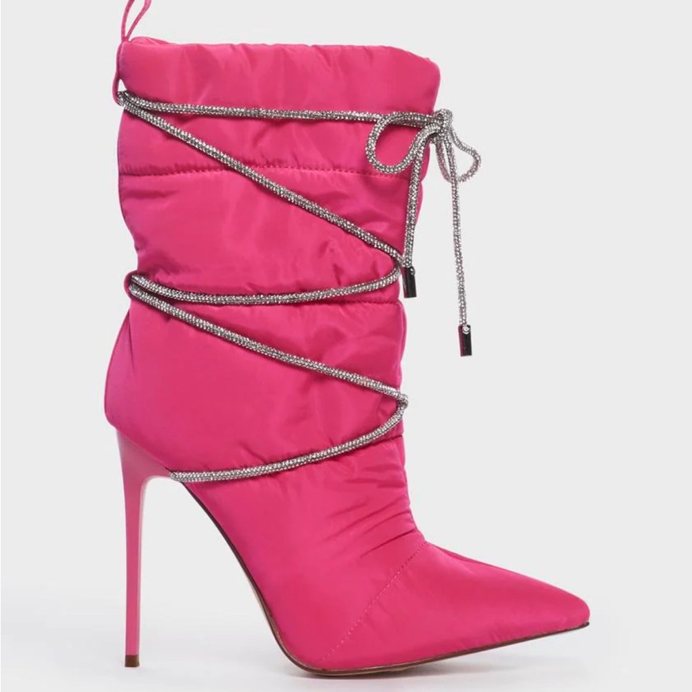 THE GLAM SQUAD PUFFER HEELED BOOTS